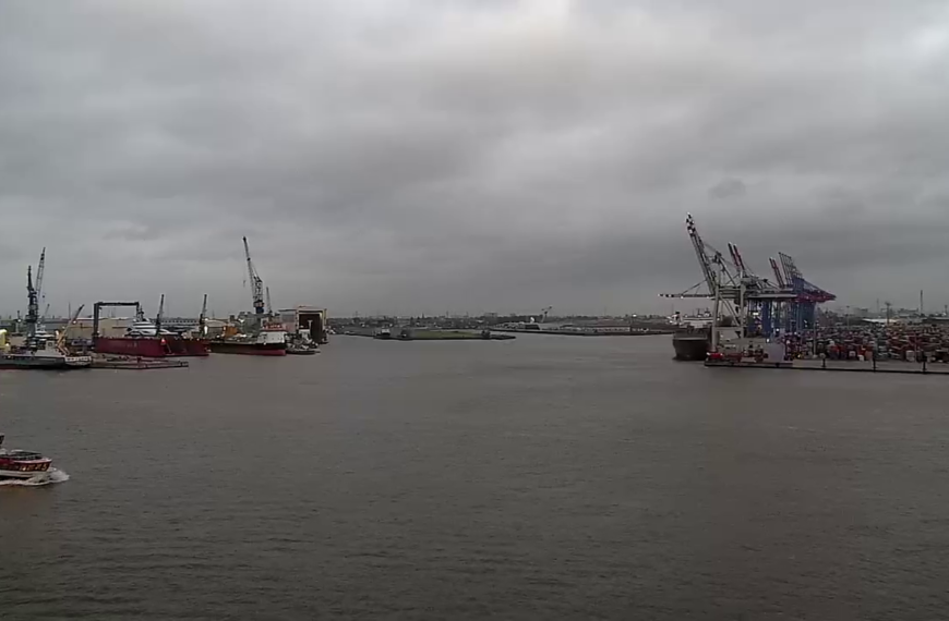 Streaming Panorama Webcam Hamburger Hafen